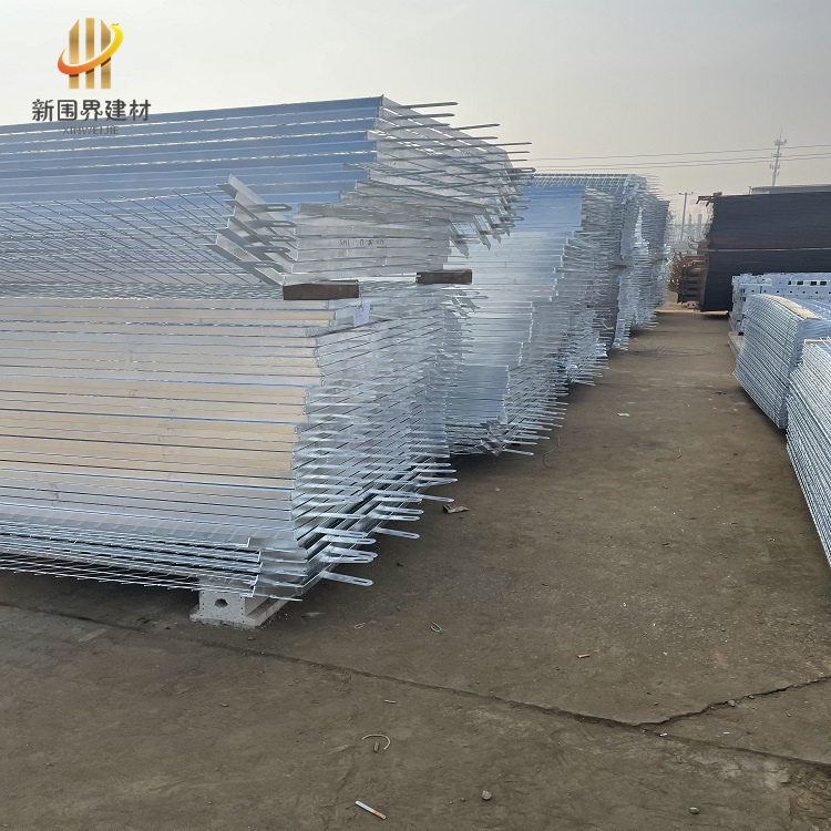 鐵路熱鍍鋅防護柵欄案例圖片2