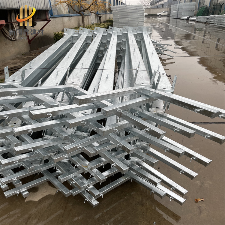 鐵路熱鍍鋅防護柵欄案例圖片3