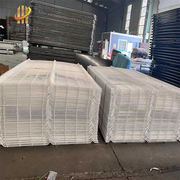 重慶某制藥廠定制桃型立柱護欄網圖片4